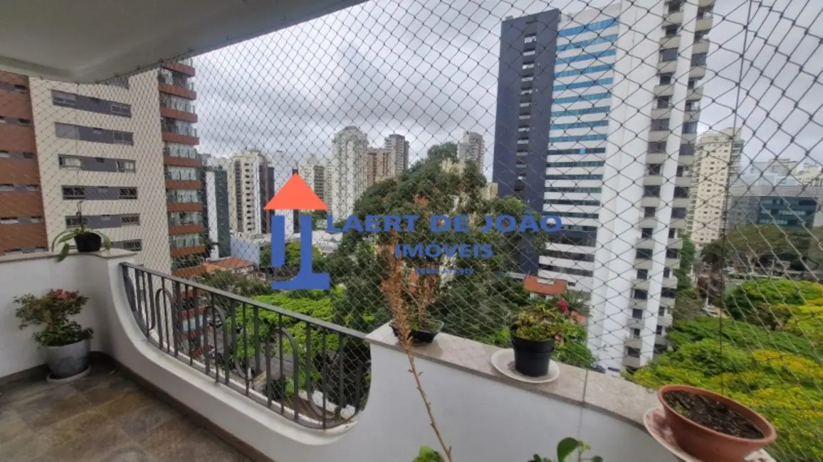 Apartamento com 3 quartos à venda, 320m2 em Campo Belo, São Paulo - SP - imagem 8 Foto 8 de Apartamento com 3 quartos à venda, 320m2 em Campo Belo, São Paulo - SP
