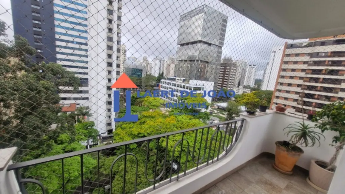 Apartamento com 3 quartos à venda, 320m2 em Campo Belo, São Paulo - SP - imagem 9 Foto 9 de Apartamento com 3 quartos à venda, 320m2 em Campo Belo, São Paulo - SP