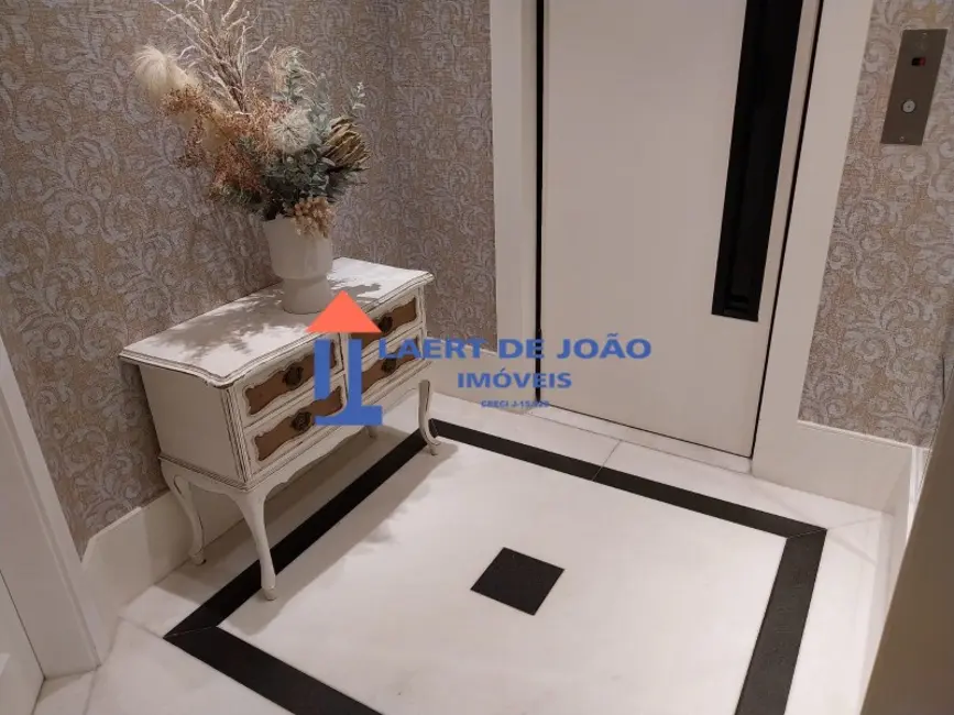 Apartamento com 3 quartos à venda, 178m2 em Campo Belo, São Paulo - SP - imagem 5 Foto 5 de Apartamento com 3 quartos à venda, 178m2 em Campo Belo, São Paulo - SP