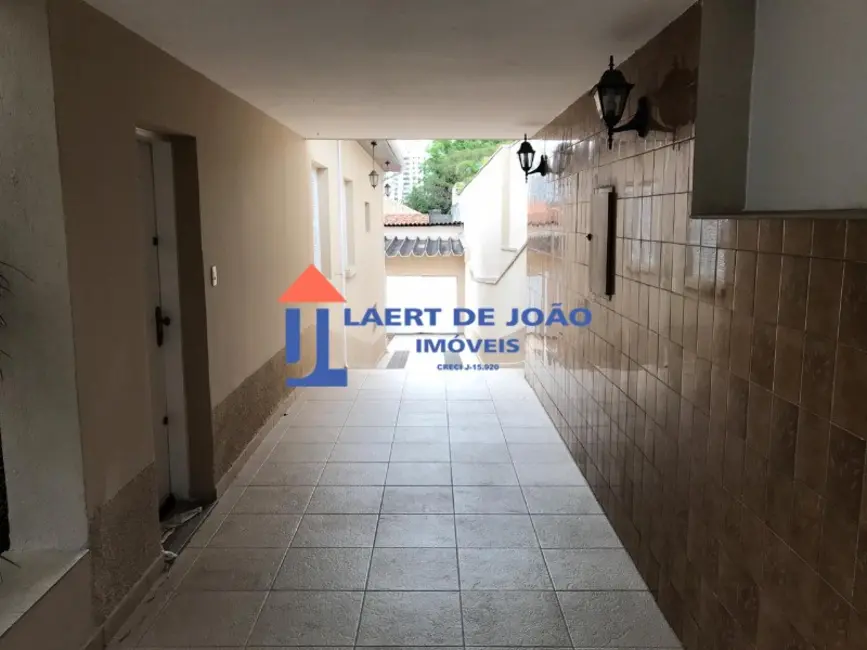 Casa com 3 quartos à venda e para alugar, 230m2 em Campo Belo, São Paulo - SP - imagem 5 Foto 5 de Casa com 3 quartos à venda e para alugar, 230m2 em Campo Belo, São Paulo - SP