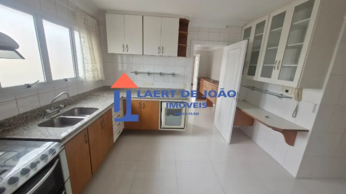 Apartamento com 4 quartos à venda, 270m2 em Campo Belo, São Paulo - SP - imagem 9 Foto 9 de Apartamento com 4 quartos à venda, 270m2 em Campo Belo, São Paulo - SP