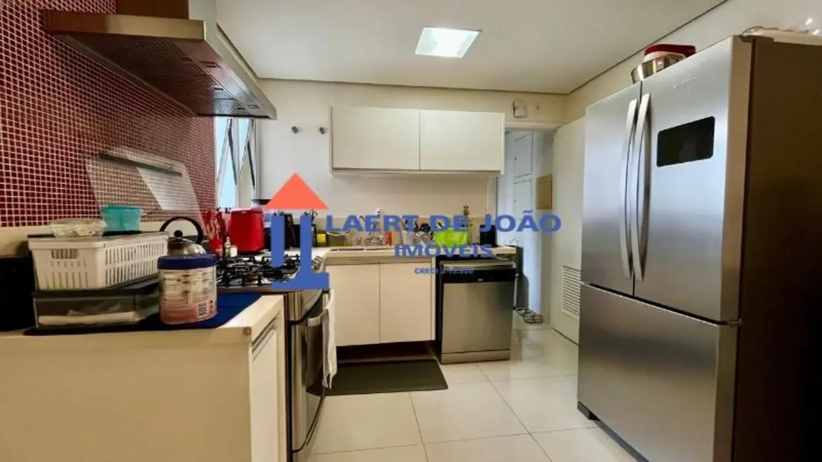 Apartamento com 3 quartos à venda e para alugar, 184m2 em Brooklin Paulista, São Paulo - SP - imagem 8 Foto 8 de Apartamento com 3 quartos à venda e para alugar, 184m2 em Brooklin Paulista, São Paulo - SP