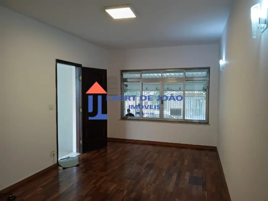 Casa com 2 quartos para alugar, 150m2 em Jardim Aeroporto, São Paulo - SP - imagem 4 Foto 4 de Casa com 2 quartos para alugar, 150m2 em Jardim Aeroporto, São Paulo - SP