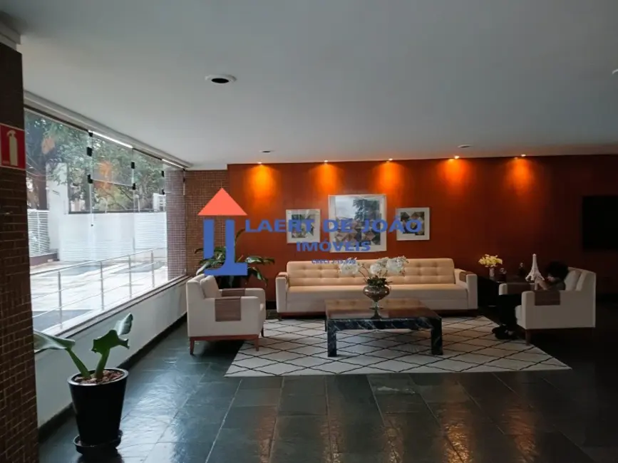 Foto 2 de Apartamento com 2 quartos à venda, 68m2 em Campo Belo, São Paulo - SP