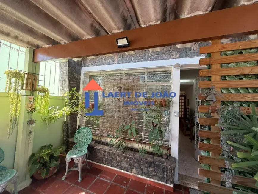 Foto 2 de Casa com 2 quartos à venda e para alugar, 170m2 em Campo Belo, São Paulo - SP