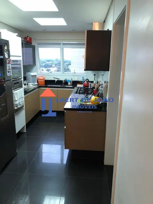 Foto 7 de Apartamento com 3 quartos para alugar, 220m2 em Campo Belo, São Paulo - SP