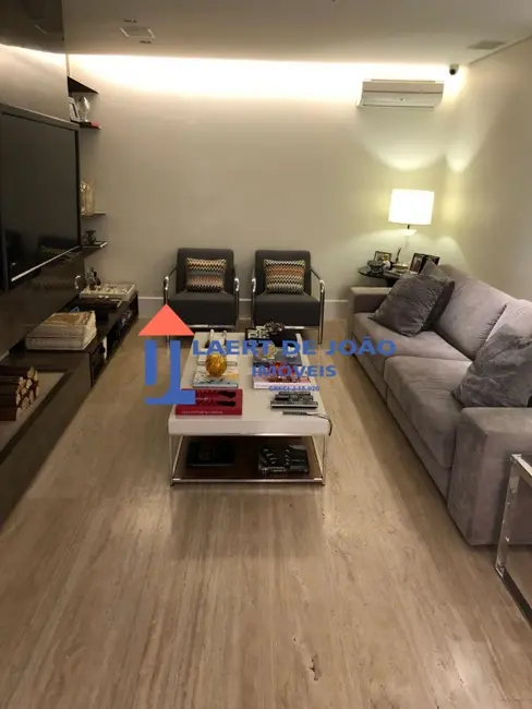 Foto 4 de Apartamento com 3 quartos para alugar, 220m2 em Campo Belo, São Paulo - SP