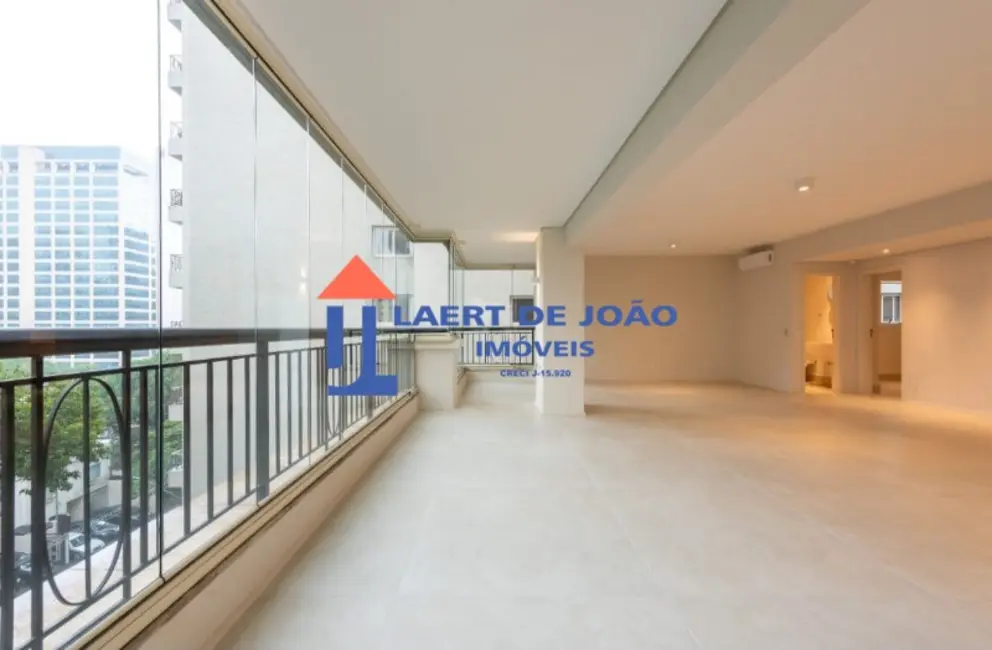 Foto 1 de Apartamento com 3 quartos à venda, 230m2 em Vila Uberabinha, São Paulo - SP