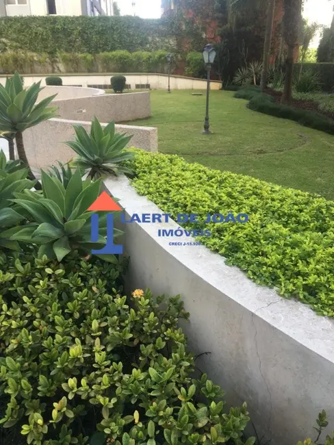 Apartamento com 3 quartos para alugar, 110m2 em Jardim Paulista, São Paulo - SP - imagem 2 Foto 2 de Apartamento com 3 quartos para alugar, 110m2 em Jardim Paulista, São Paulo - SP