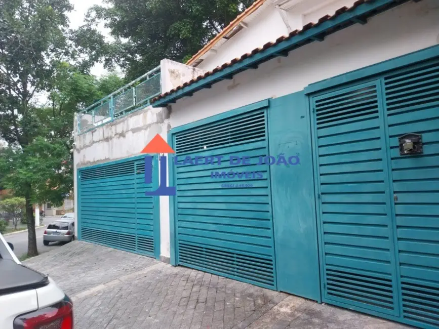 Casa com 6 quartos para alugar, 200m2 em Campo Belo, São Paulo - SP - imagem 2 Foto 2 de Casa com 6 quartos para alugar, 200m2 em Campo Belo, São Paulo - SP