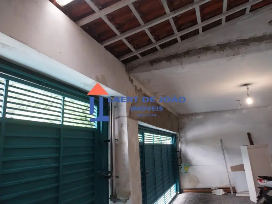 Casa com 6 quartos para alugar, 200m2 em Campo Belo, São Paulo - SP - imagem 4 Foto 4 de Casa com 6 quartos para alugar, 200m2 em Campo Belo, São Paulo - SP