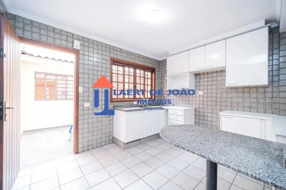 Casa com 3 quartos para alugar, 150m2 em Cidade Monções, São Paulo - SP - imagem 1 Foto 1 de Casa com 3 quartos para alugar, 150m2 em Cidade Monções, São Paulo - SP