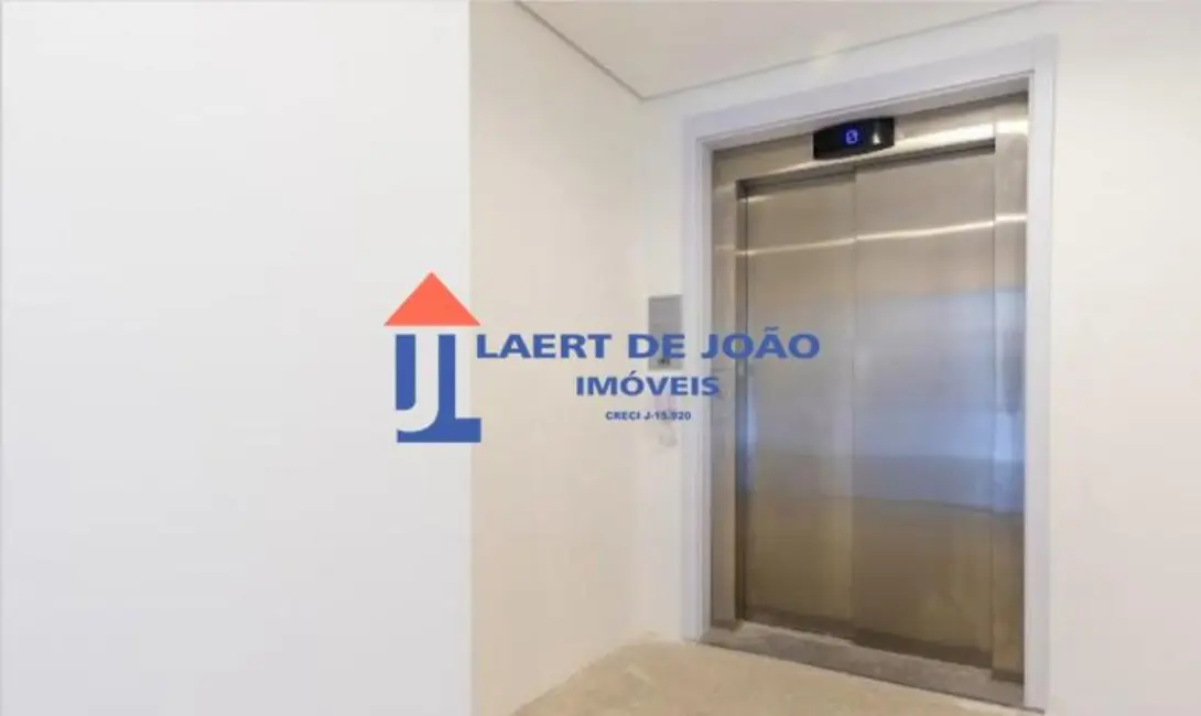 Apartamento com 3 quartos à venda, 204m2 em Vila Nova Conceição, São Paulo - SP - imagem 8 Foto 8 de Apartamento com 3 quartos à venda, 204m2 em Vila Nova Conceição, São Paulo - SP