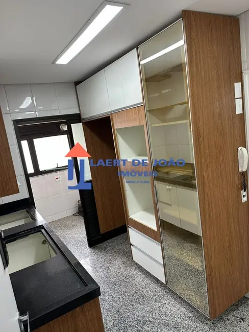 Foto 8 de Apartamento com 3 quartos para alugar, 250m2 em Morumbi, São Paulo - SP