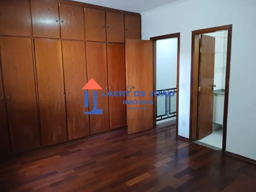 Foto 6 de Casa com 3 quartos para alugar, 140m2 em Campo Belo, São Paulo - SP