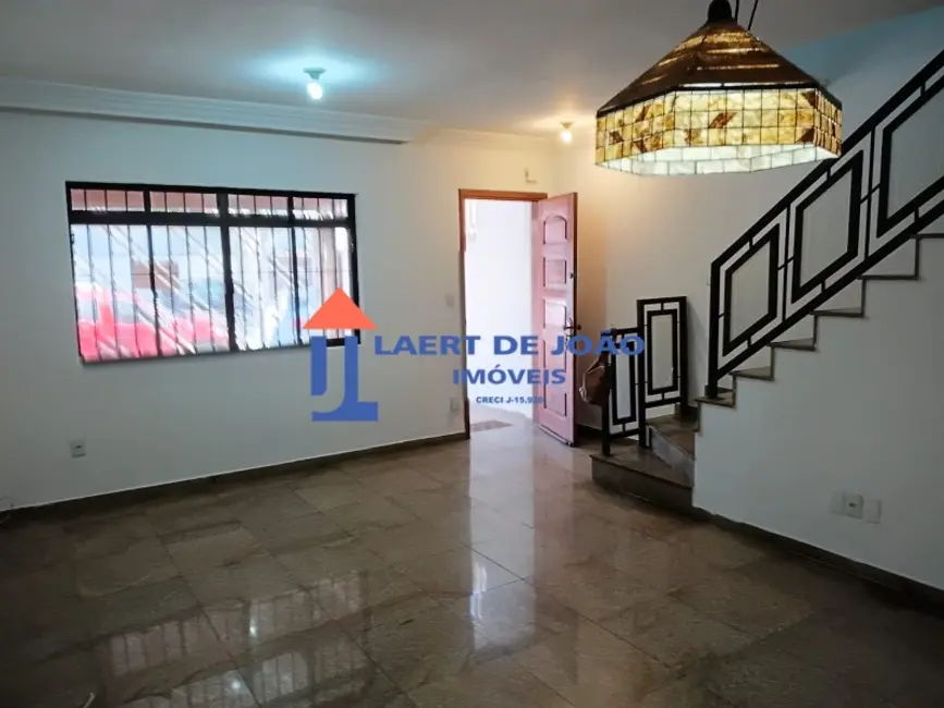 Foto 1 de Casa com 3 quartos para alugar, 140m2 em Campo Belo, São Paulo - SP