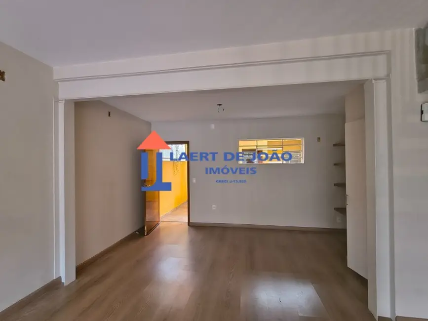 Foto 3 de Casa com 3 quartos à venda e para alugar, 100m2 em Campo Belo, São Paulo - SP