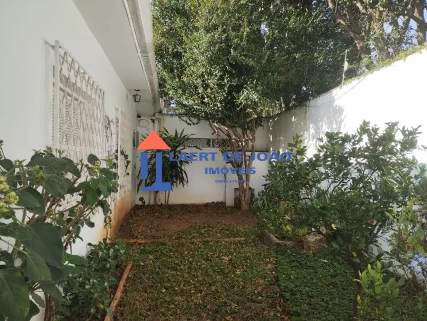 Foto 2 de Casa com 3 quartos para alugar, 200m2 em São Paulo - SP