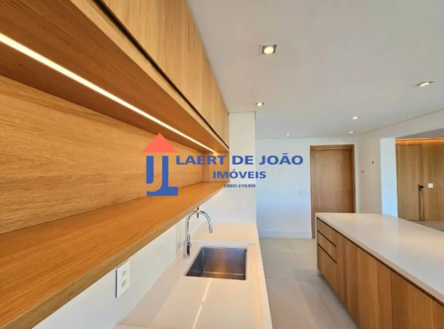 Foto 2 de Apartamento com 4 quartos à venda, 192m2 em Campo Belo, São Paulo - SP
