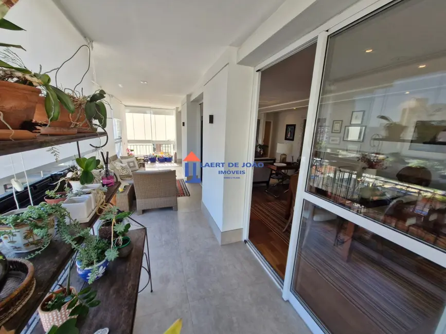 Foto 5 de Apartamento com 3 quartos à venda, 252m2 em Campo Belo, São Paulo - SP