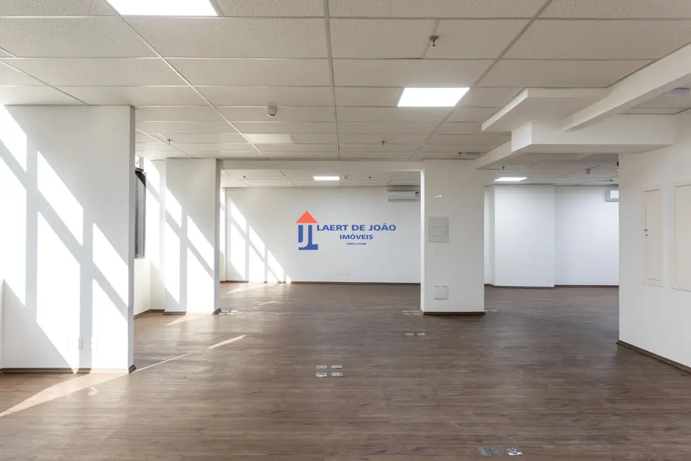 Foto 1 de Sala Comercial à venda e para alugar, 4500m2 em Centro, São Paulo - SP