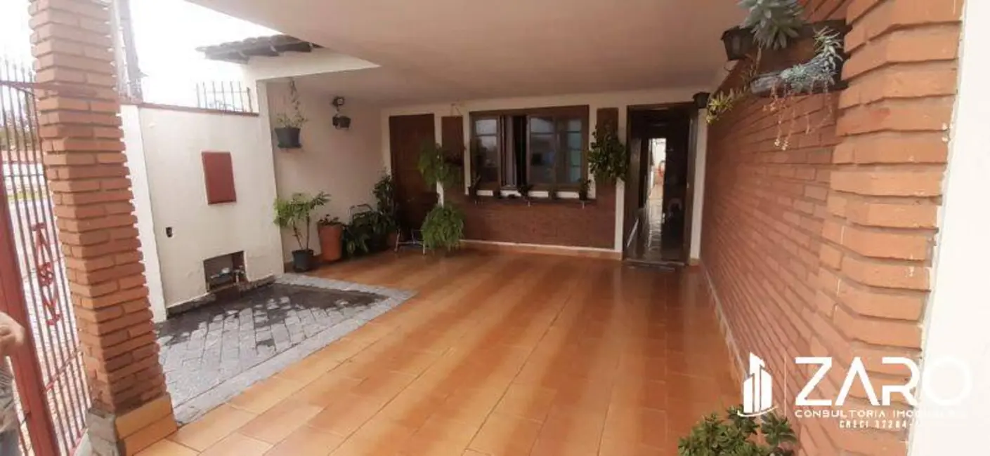 Foto 1 de Casa com 2 quartos à venda, 131m2 em Alto do Santana, Rio Claro - SP