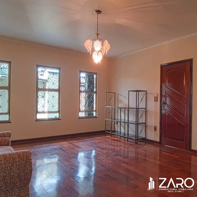 Foto 1 de Casa com 7 quartos à venda, 300m2 em Jardim América, Rio Claro - SP