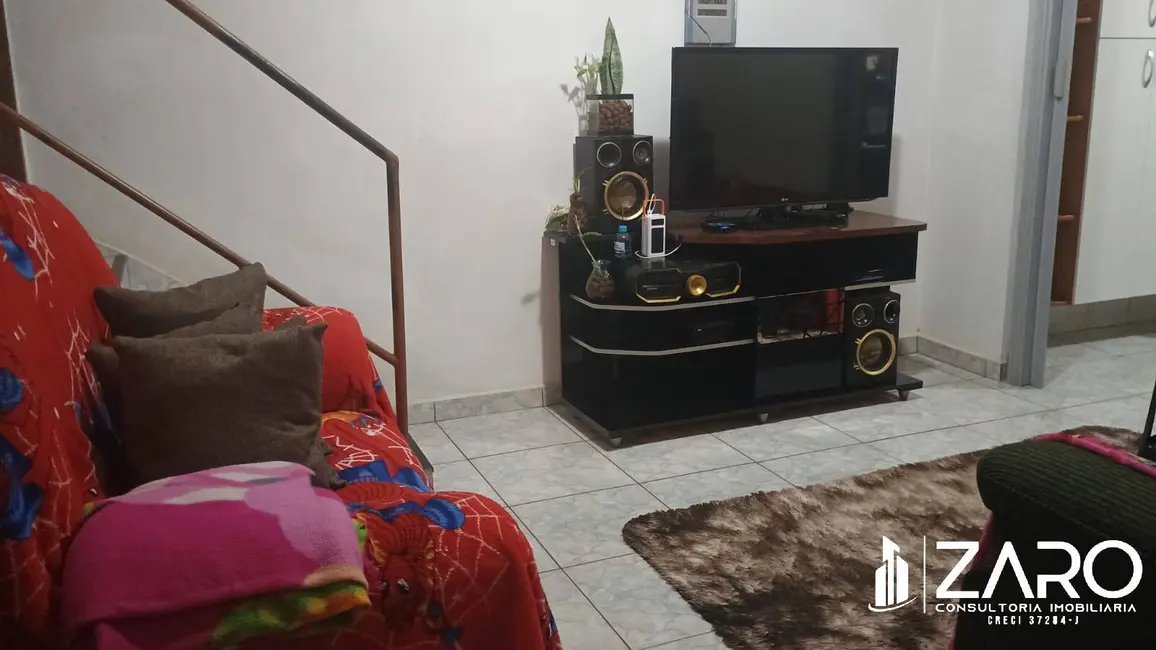 Foto 4 de Sobrado com 4 quartos à venda, 125m2 em Parque Mãe Preta, Rio Claro - SP