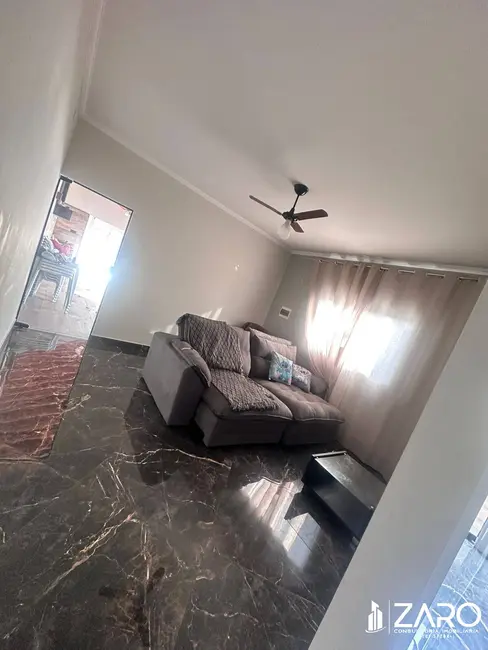Foto 2 de Casa com 2 quartos à venda, 250m2 em Parque Mãe Preta, Rio Claro - SP