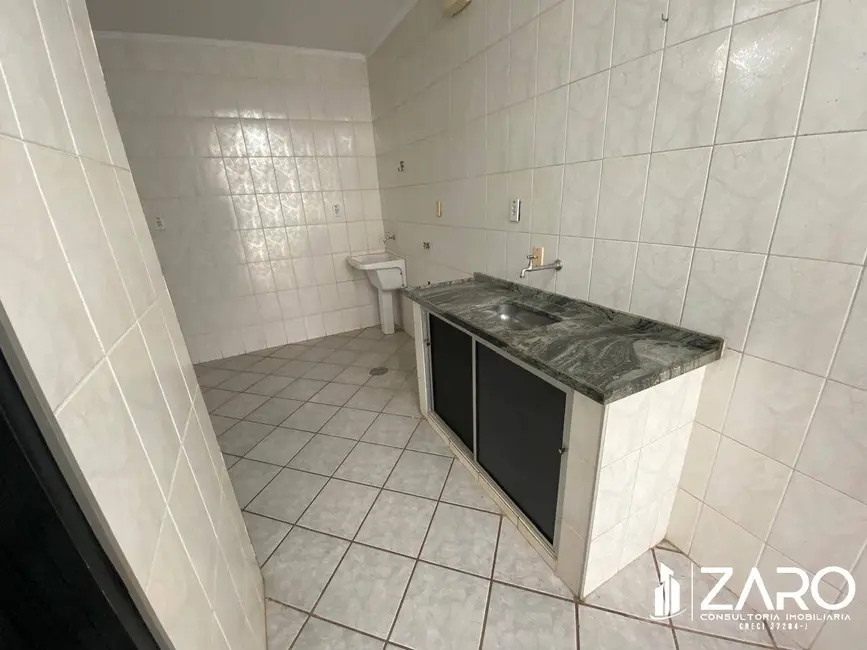 Casa com 3 quartos para alugar em Vila Cristina, Rio Claro - SP - imagem 8 Foto 8 de Casa com 3 quartos para alugar em Vila Cristina, Rio Claro - SP