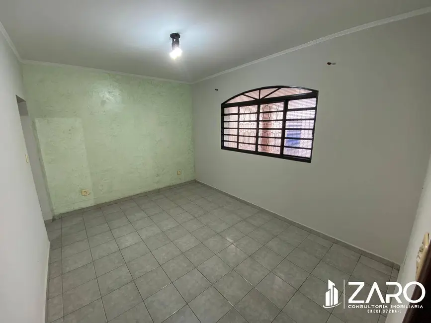 Casa com 3 quartos para alugar em Vila Cristina, Rio Claro - SP - imagem 1 Foto 1 de Casa com 3 quartos para alugar em Vila Cristina, Rio Claro - SP