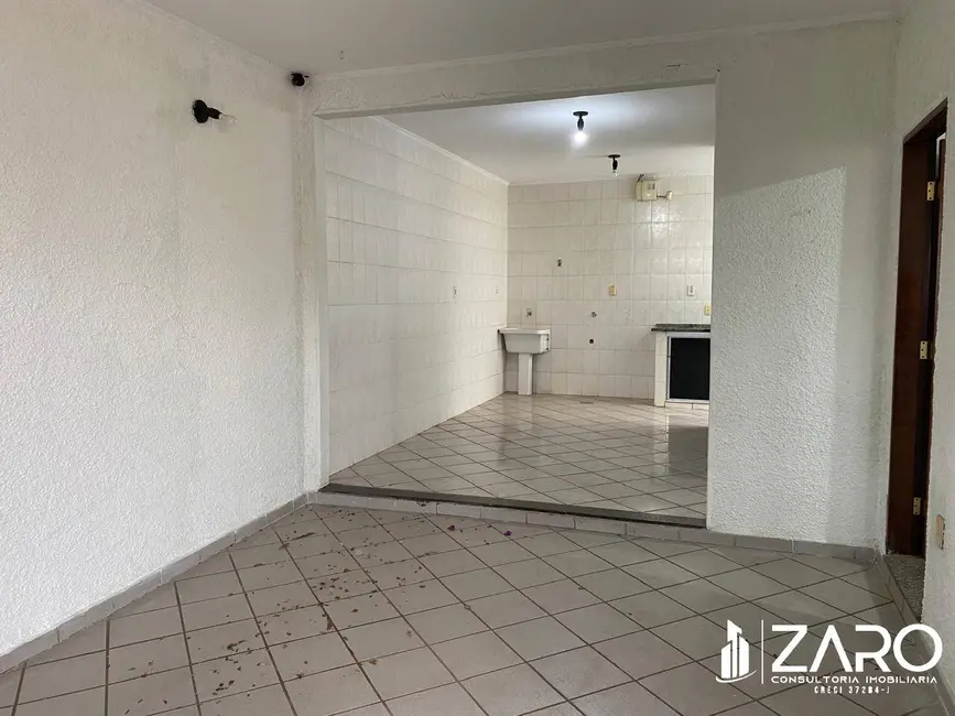 Casa com 3 quartos para alugar em Vila Cristina, Rio Claro - SP - imagem 9 Foto 9 de Casa com 3 quartos para alugar em Vila Cristina, Rio Claro - SP