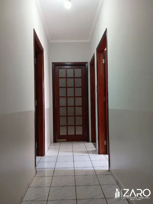 Foto 3 de Casa com 3 quartos à venda, 210m2 em Vila Indaiá, Rio Claro - SP