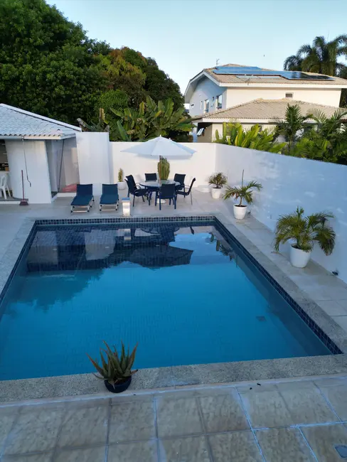 Foto 8 de Casa de Condomínio com 4 quartos para alugar, 400m2 em Camacari - BA