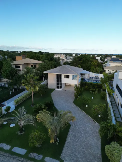 Foto 1 de Casa de Condomínio com 4 quartos para alugar, 400m2 em Camacari - BA