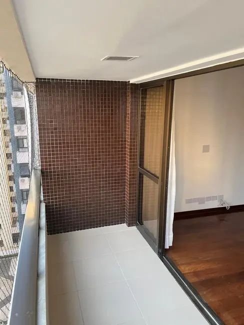 Foto 6 de Apartamento com 4 quartos à venda, 140m2 em Itaigara, Salvador - BA