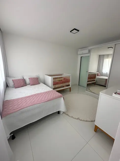 Foto 4 de Casa de Condomínio com 3 quartos à venda, 310m2 em Buraquinho, Lauro De Freitas - BA