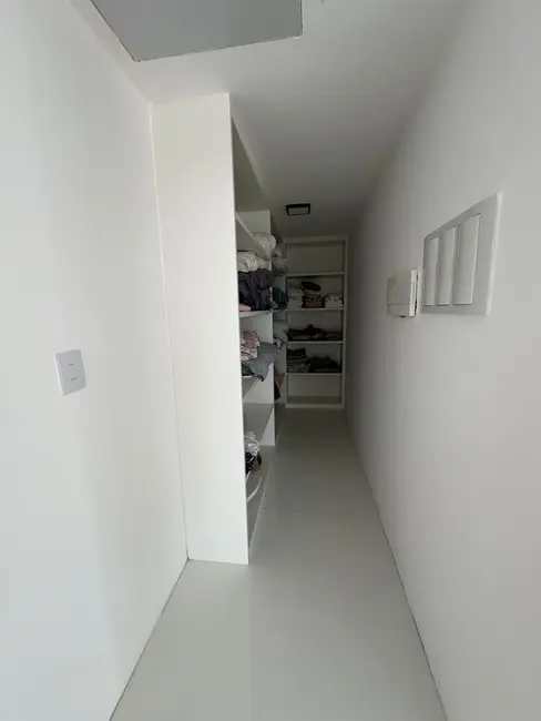 Foto 8 de Casa de Condomínio com 3 quartos à venda, 310m2 em Buraquinho, Lauro De Freitas - BA