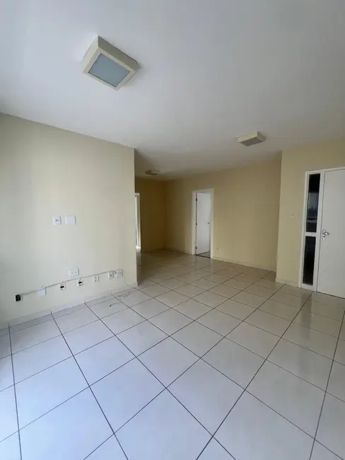 Foto 2 de Apartamento com 3 quartos à venda, 110m2 em Itaigara, Salvador - BA