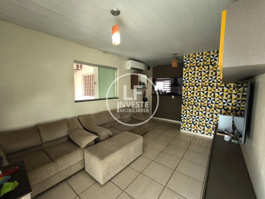 Casa de Condomínio com 4 quartos à venda, 200m2 em Condomínio Amin Camargo, Goiania - GO - imagem 8 Foto 8 de Casa de Condomínio com 4 quartos à venda, 200m2 em Condomínio Amin Camargo, Goiania - GO