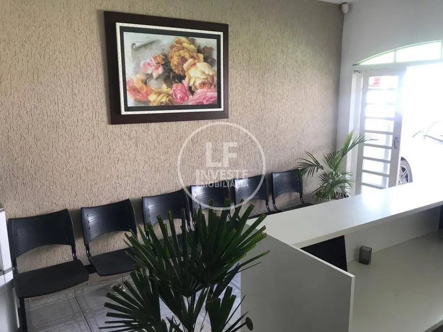 Foto 8 de Casa com 3 quartos à venda, 310m2 em Setor Garavelo, Aparecida De Goiania - GO