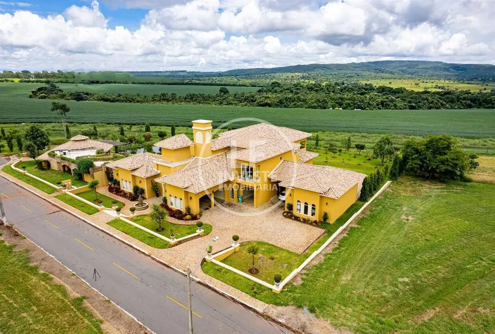 Foto 1 de Casa de Condomínio com 4 quartos à venda, 1100m2 em Hidrolandia - GO