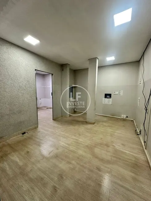 Sala Comercial à venda, 440m2 em Loteamento Celina Park, Goiania - GO - imagem 8 Foto 8 de Sala Comercial à venda, 440m2 em Loteamento Celina Park, Goiania - GO