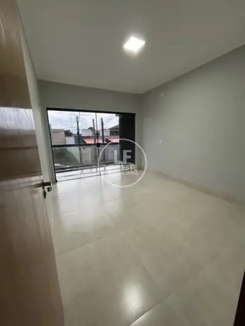Foto 3 de Casa com 3 quartos à venda, 212m2 em Residencial Kátia, Goiania - GO