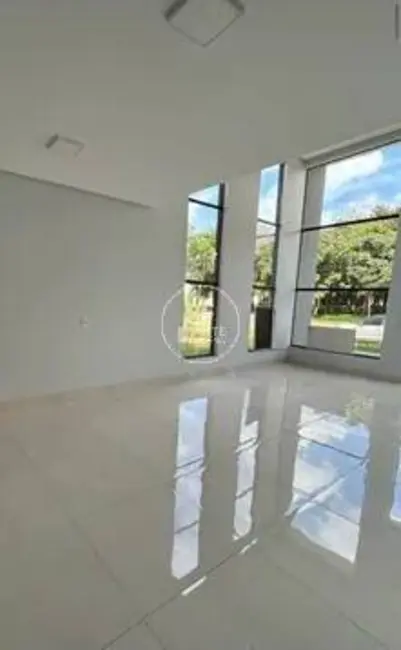 Foto 3 de Casa de Condomínio com 3 quartos à venda, 1200m2 em Hidrolandia - GO