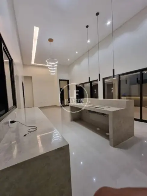 Foto 6 de Casa de Condomínio com 3 quartos à venda, 360m2 em Senador Canedo - GO