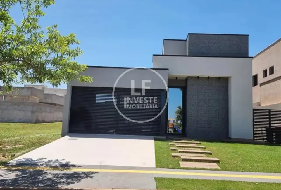 Foto 1 de Casa de Condomínio com 3 quartos à venda, 360m2 em Senador Canedo - GO