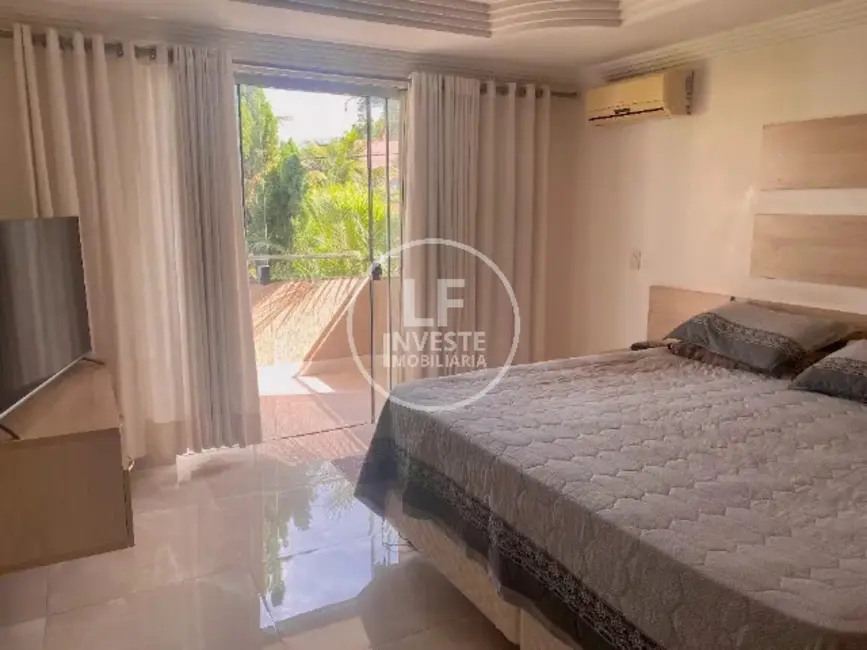 Foto 6 de Casa com 3 quartos à venda, 260m2 em Loteamento Portal do Sol I, Goiania - GO