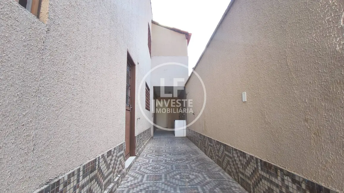 Foto 2 de Casa com 8 quartos à venda, 250m2 em Jardim das Aroeiras, Goiania - GO