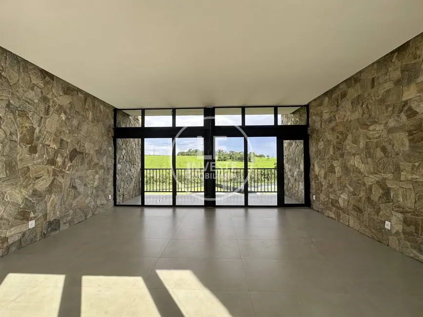 Terreno / Lote à venda, 341m2 em Senador Canedo - GO - imagem 8 Foto 8 de Terreno / Lote à venda, 341m2 em Senador Canedo - GO